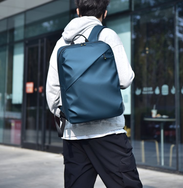 Bulk Supply School Backpack for Retail Sourcing — 36