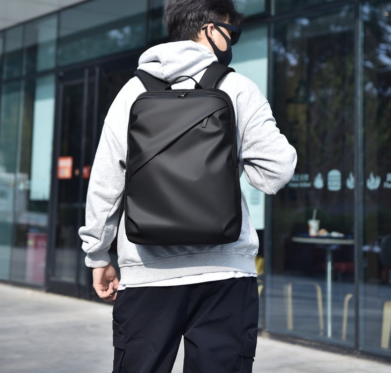 Bulk Supply School Backpack for Retail Sourcing — 38