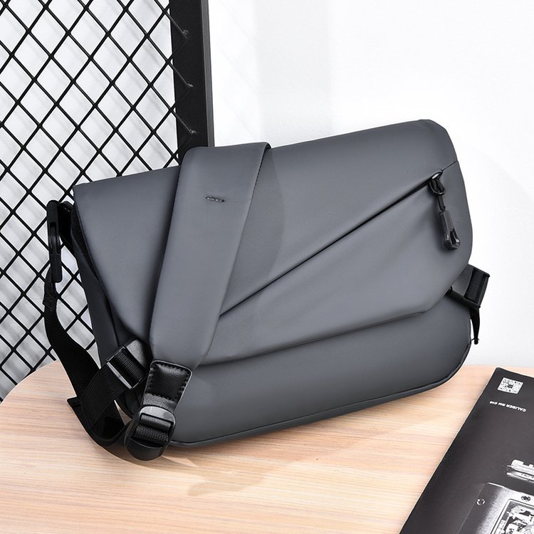 OEM Mens Messenger Bag for Bulk Wholesale Buyers — 32