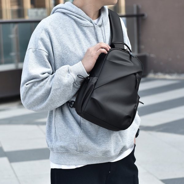 Factory Direct Chest Sling Bag for Fashion Retailers