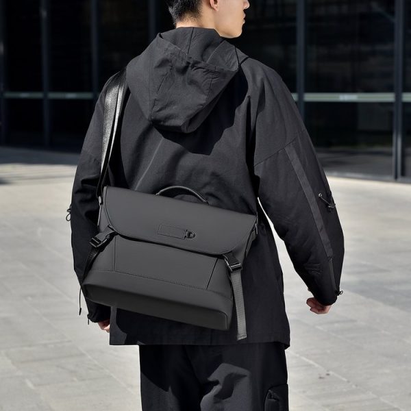 OEM Mens Messenger Bag for Bulk Wholesale Buyers – JIUYI-2911
