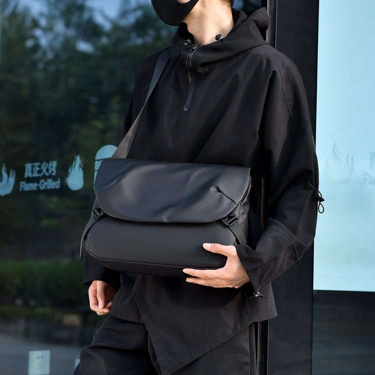 Factory Direct Mens Crossbody Bag for Retail Sourcing — 21