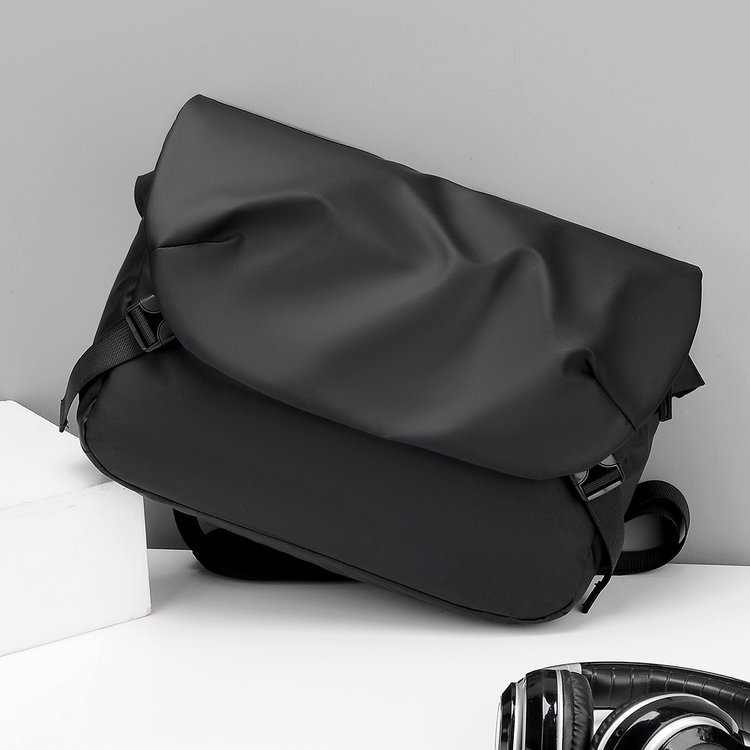 Factory Direct Mens Crossbody Bag for Retail Sourcing — 31