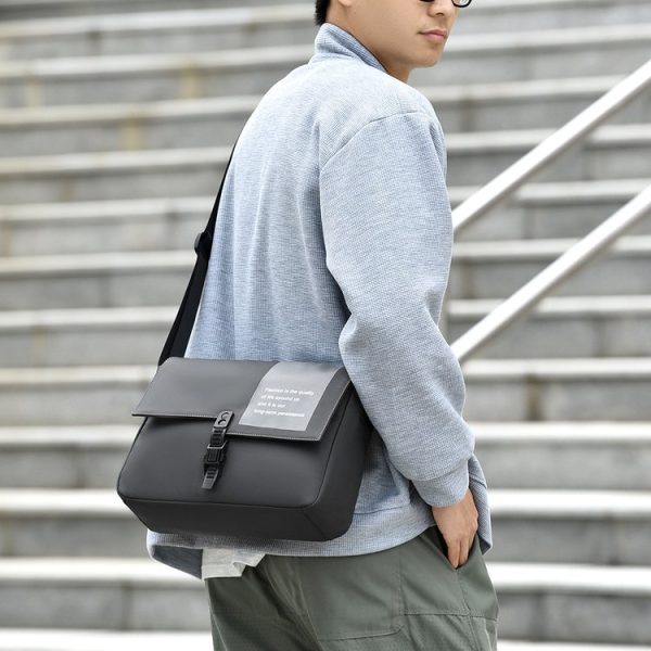 Wholesale Mens Messenger Bag for Retail Sourcing