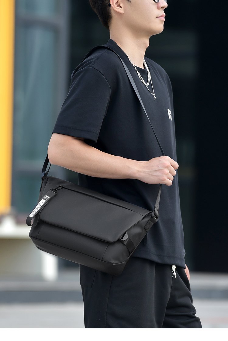 Custom Mens Messenger Bag for Bulk Wholesale Buyers — 23