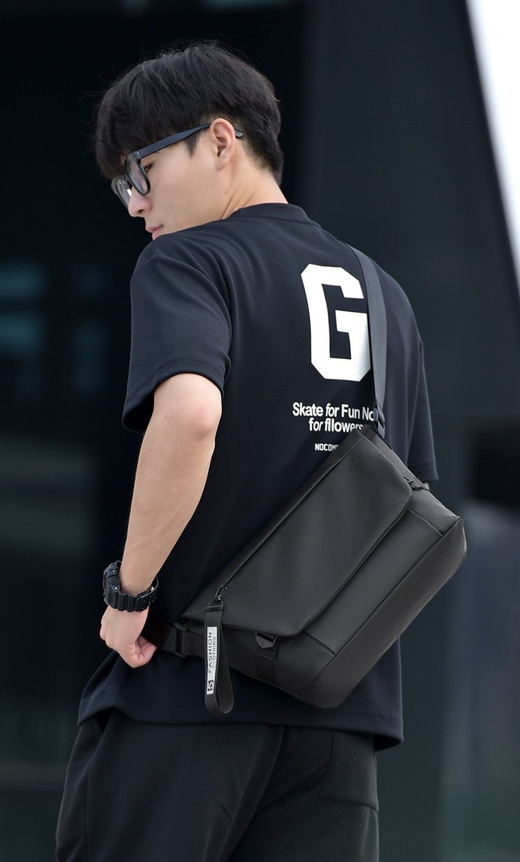 Custom Mens Messenger Bag for Bulk Wholesale Buyers — 37