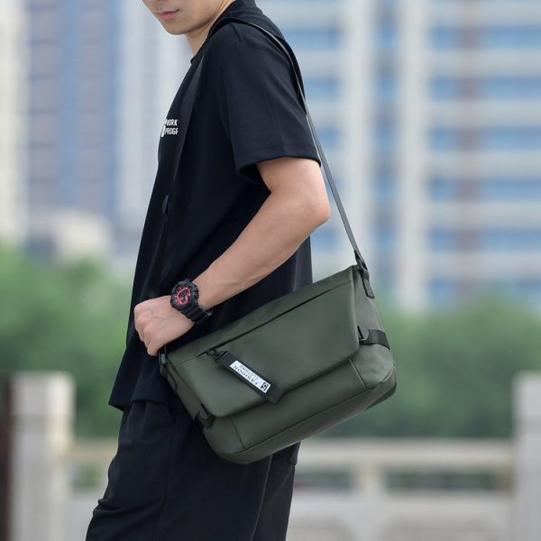Custom Mens Messenger Bag for Bulk Wholesale Buyers