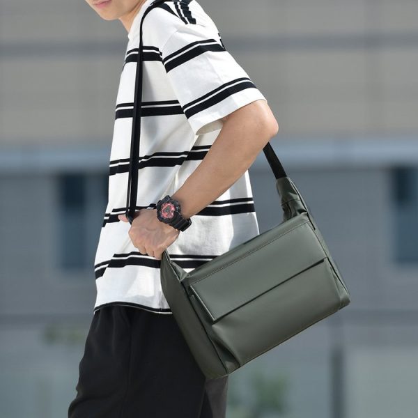 Private Label Mens Messenger Bag for Retail Sourcing