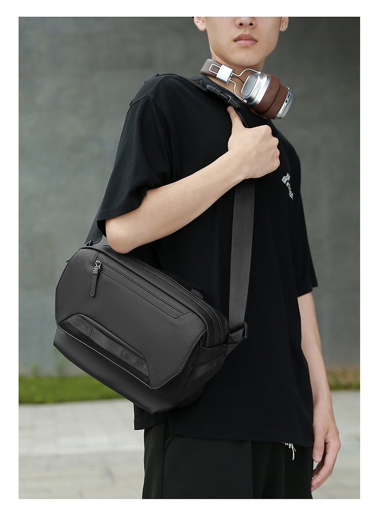Wholesale Mens Sling Bag for Fashion Retailers — 10