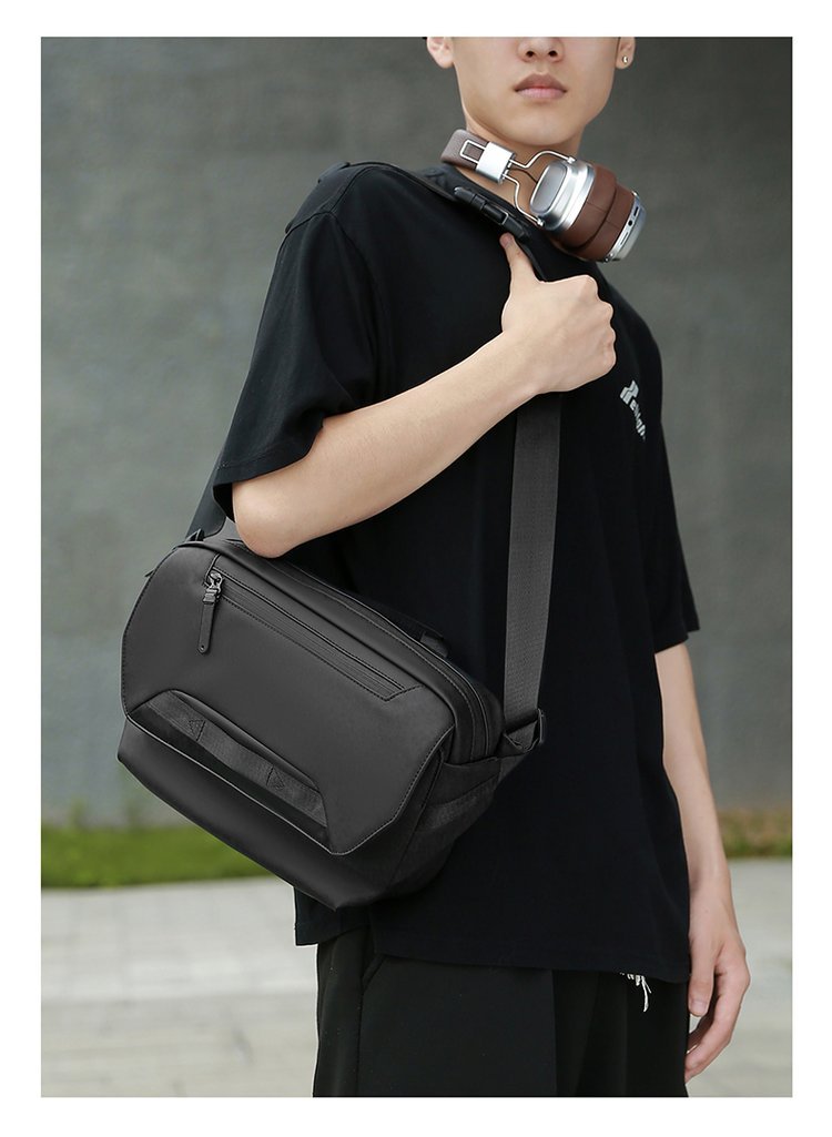 Wholesale Mens Sling Bag for Fashion Retailers — 36