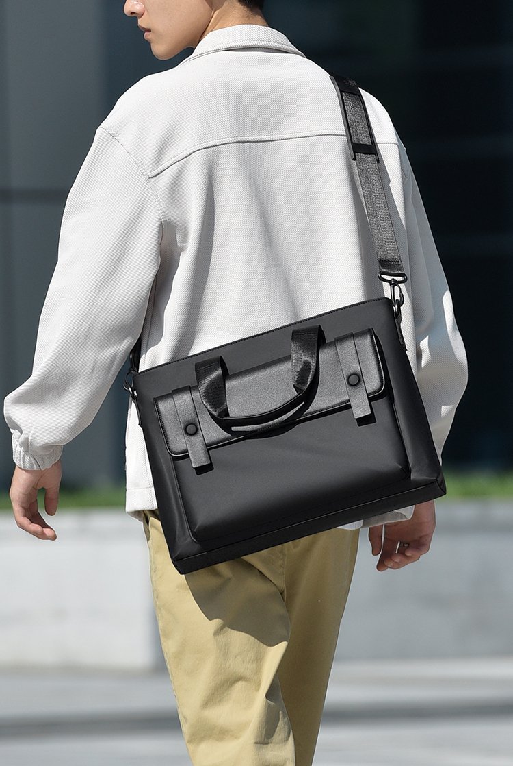 Wholesale Laptop Briefcase Bag for Business and Daily Use — 11