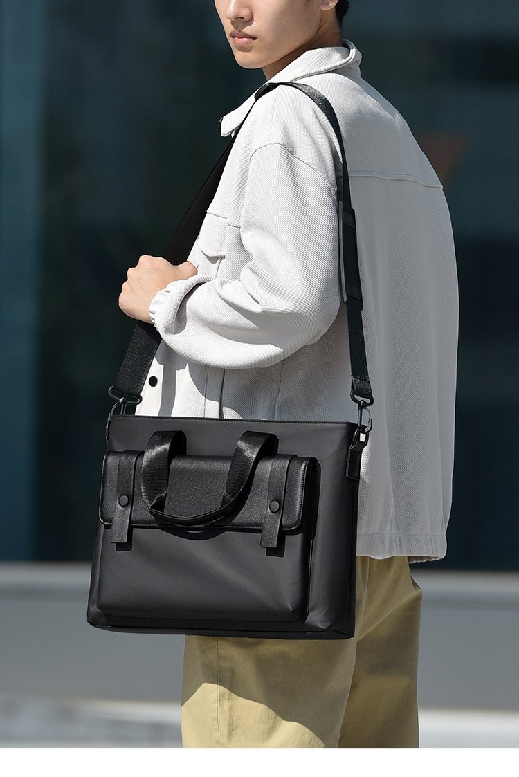 Wholesale Laptop Briefcase Bag for Business and Daily Use — 18