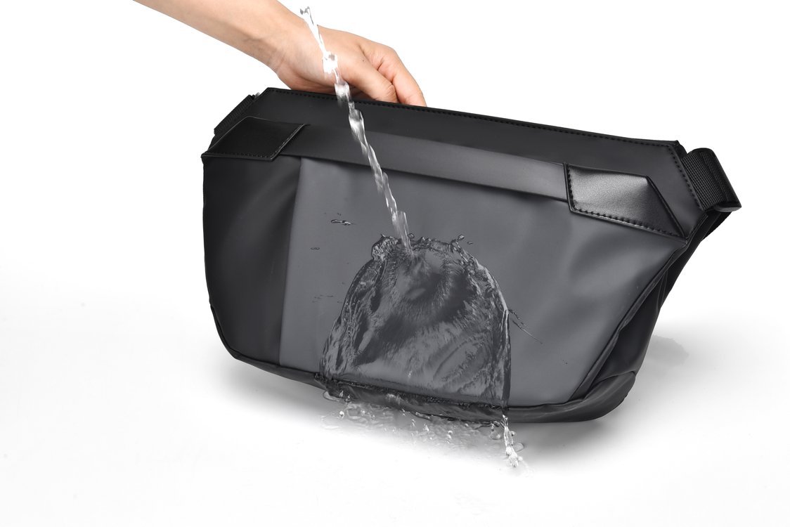 OEM Mens Sling Bag for Fashion Retailers — 38
