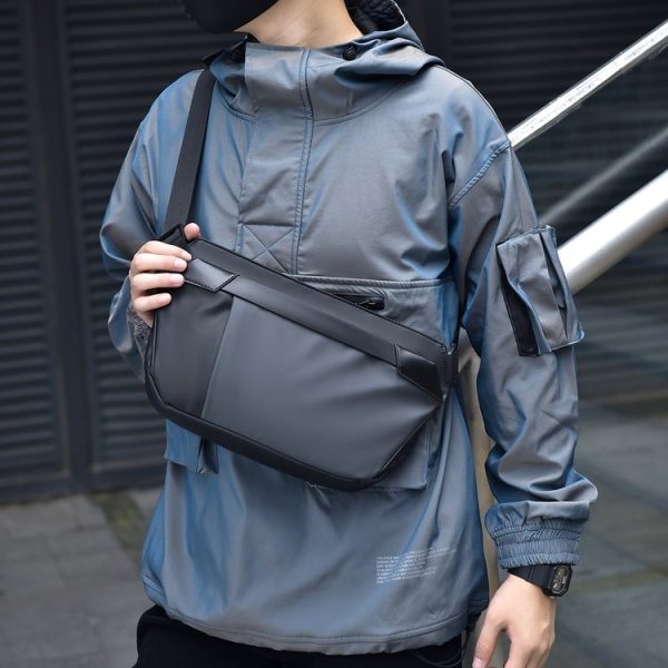 OEM Mens Sling Bag for Fashion Retailers