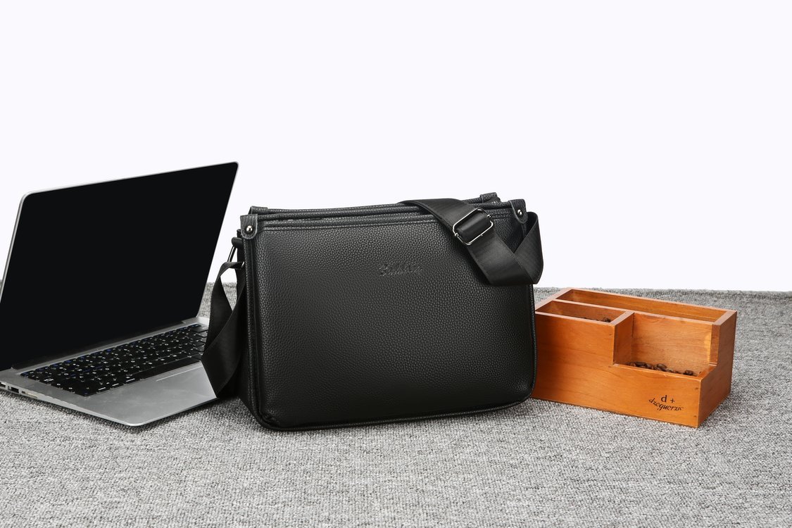 OEM Mens Messenger Bag for Custom Bag Projects — 27