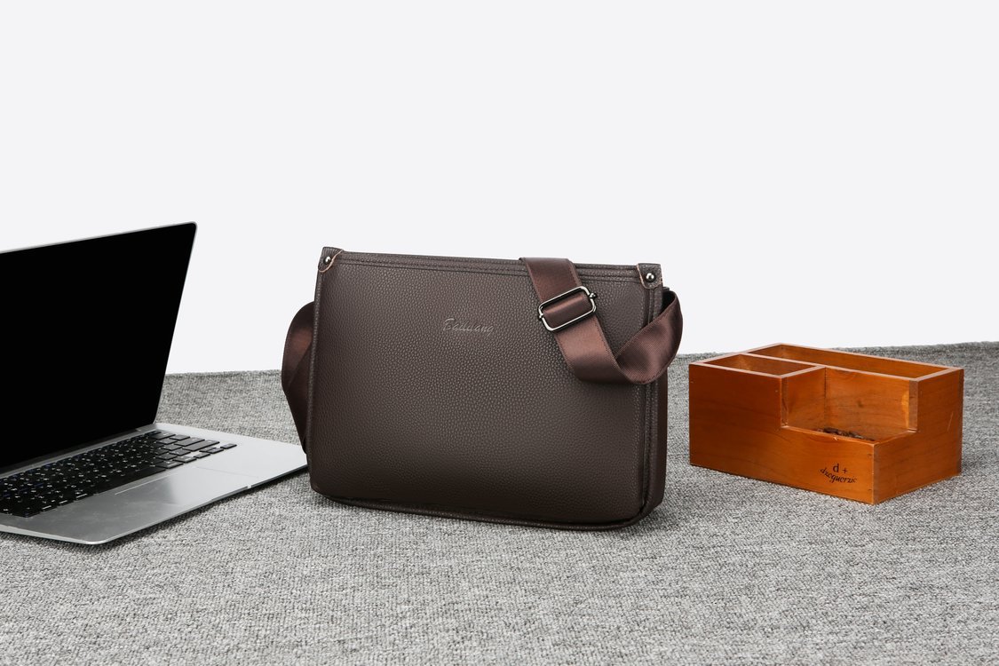 OEM Mens Messenger Bag for Custom Bag Projects — 29