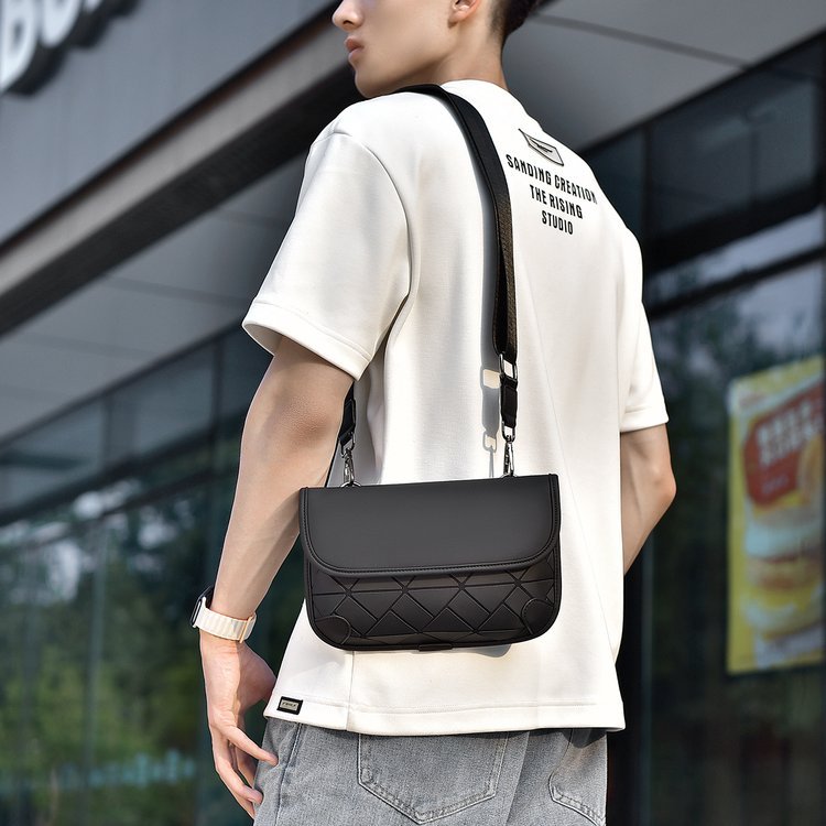 Custom Mens Crossbody Bag for Fashion Retailers — 1
