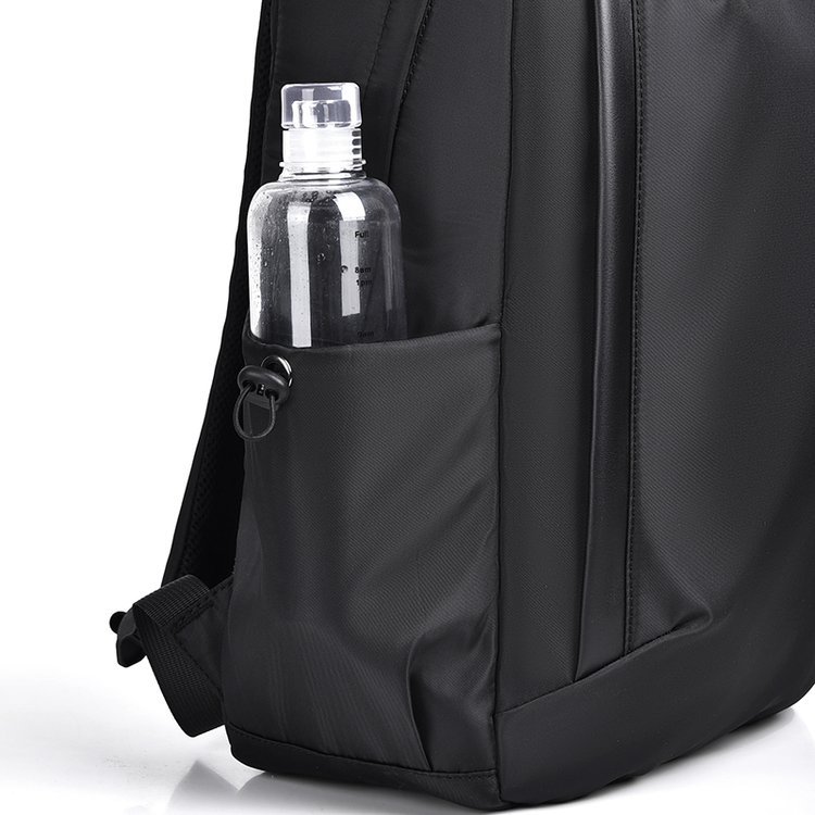 Mochila estudiantil al por mayor para uso escolar y diario — 18
