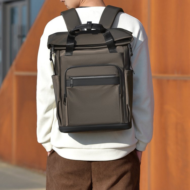 Factory Direct Casual Backpack for Travel and Outdoor Use — 18