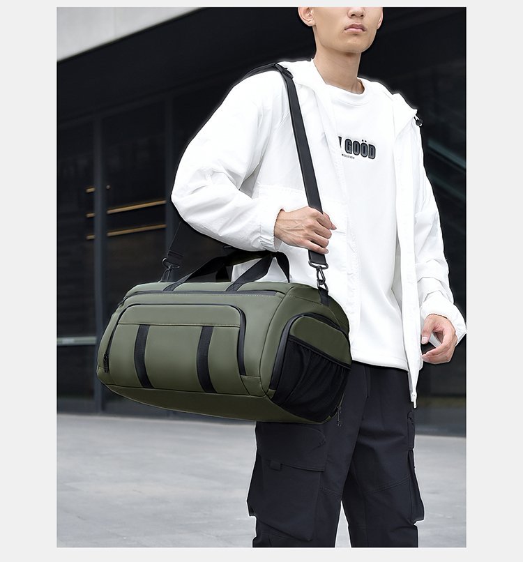 Custom Travel Duffel Bag for Retail Sourcing — 4