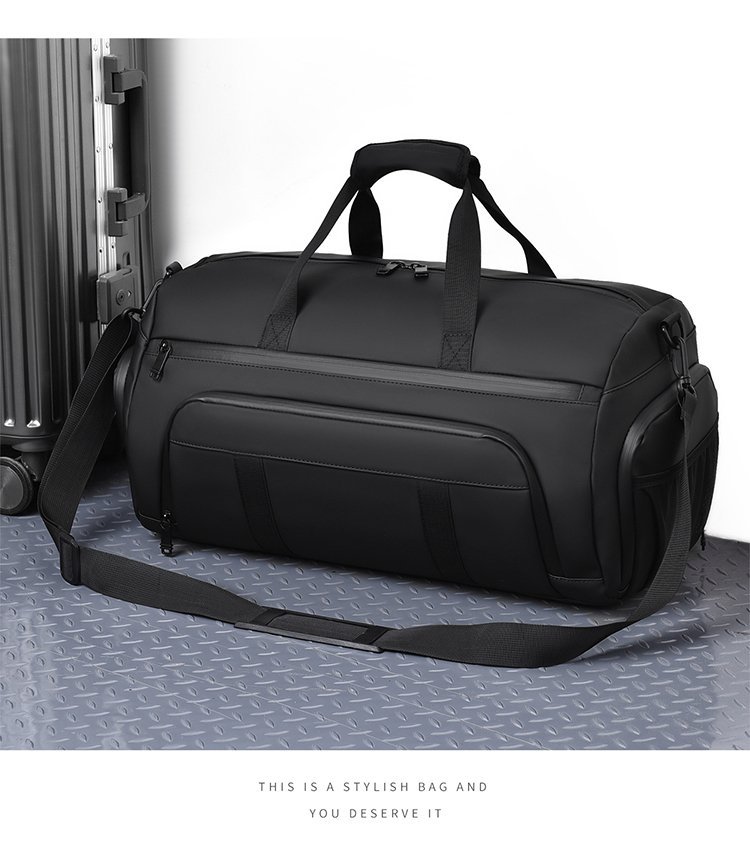 Custom Travel Duffel Bag for Retail Sourcing — 18