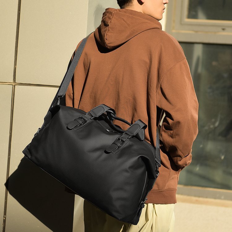 Private Label Travel Duffel Bag for Bulk Wholesale Buyers — 39