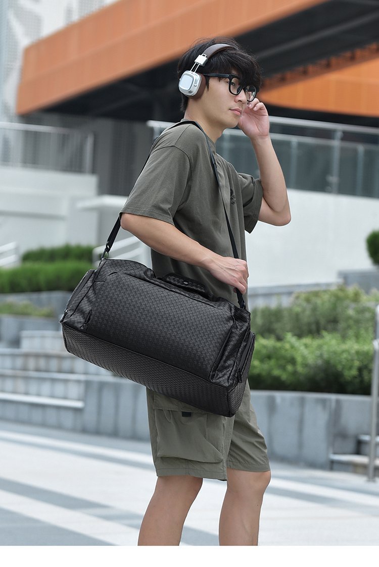 Custom Travel Duffel Bag for Boutique Supply — 17