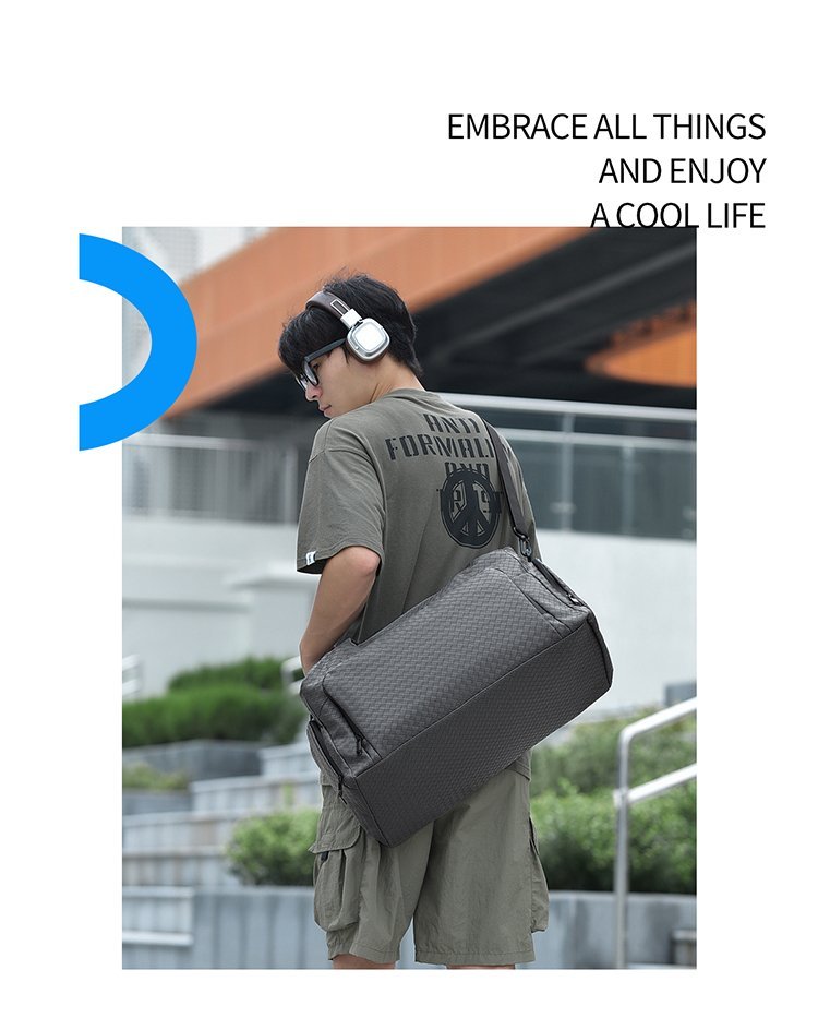 Custom Travel Duffel Bag for Boutique Supply — 18