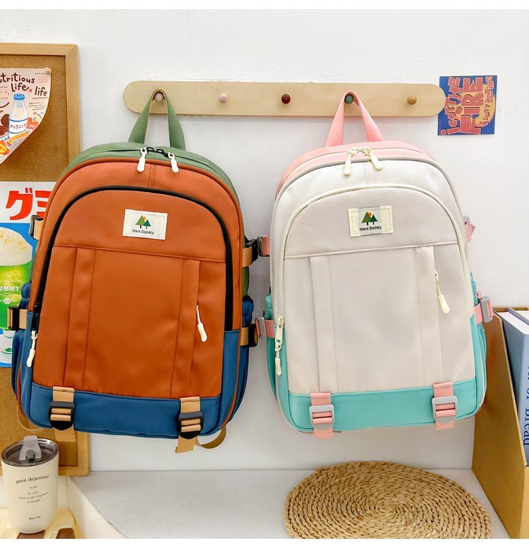 Wholesale Student Backpack for Retail Sourcing — 24