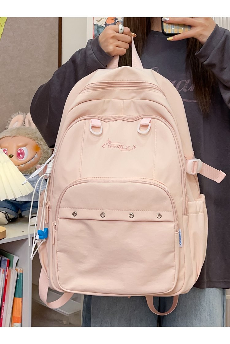 Bulk Supply Casual Backpack for Retail Sourcing — 18