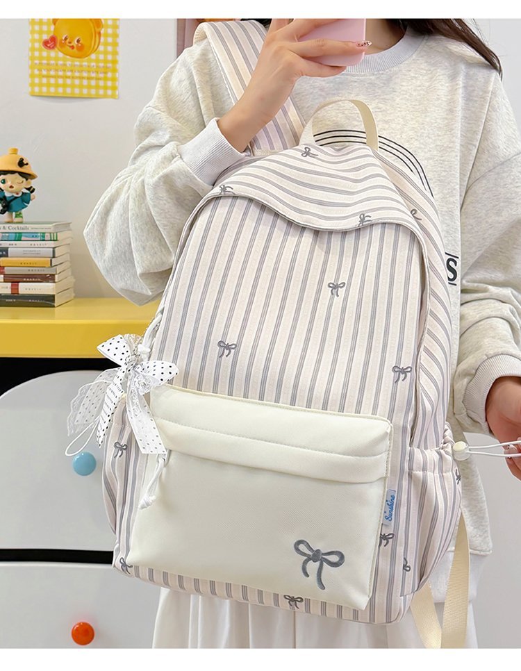 Factory Direct Daily Backpack for School and Daily Use — 26