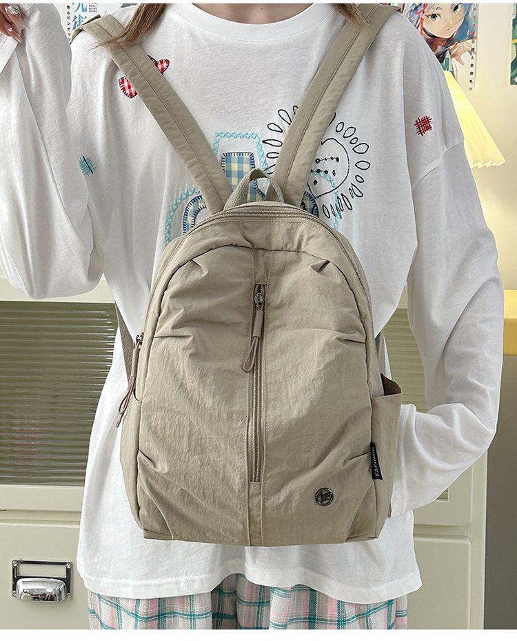 Bulk Supply Daily Backpack for School and Daily Use — 18